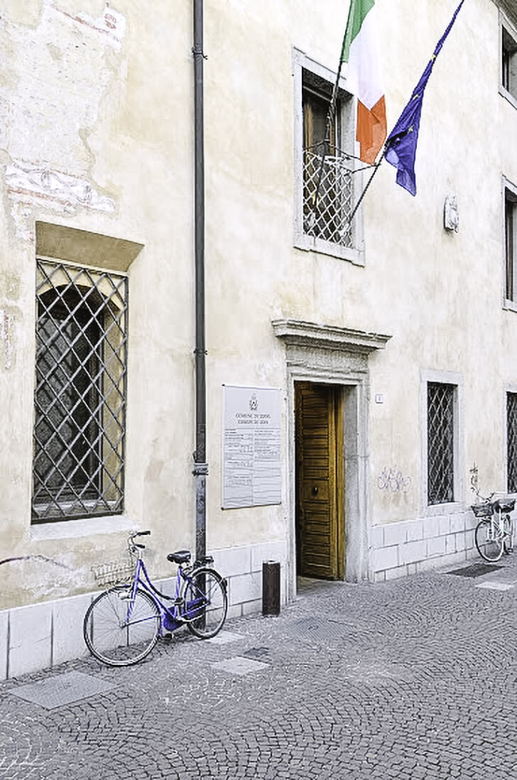 Entrance of Beato Odorico Hall