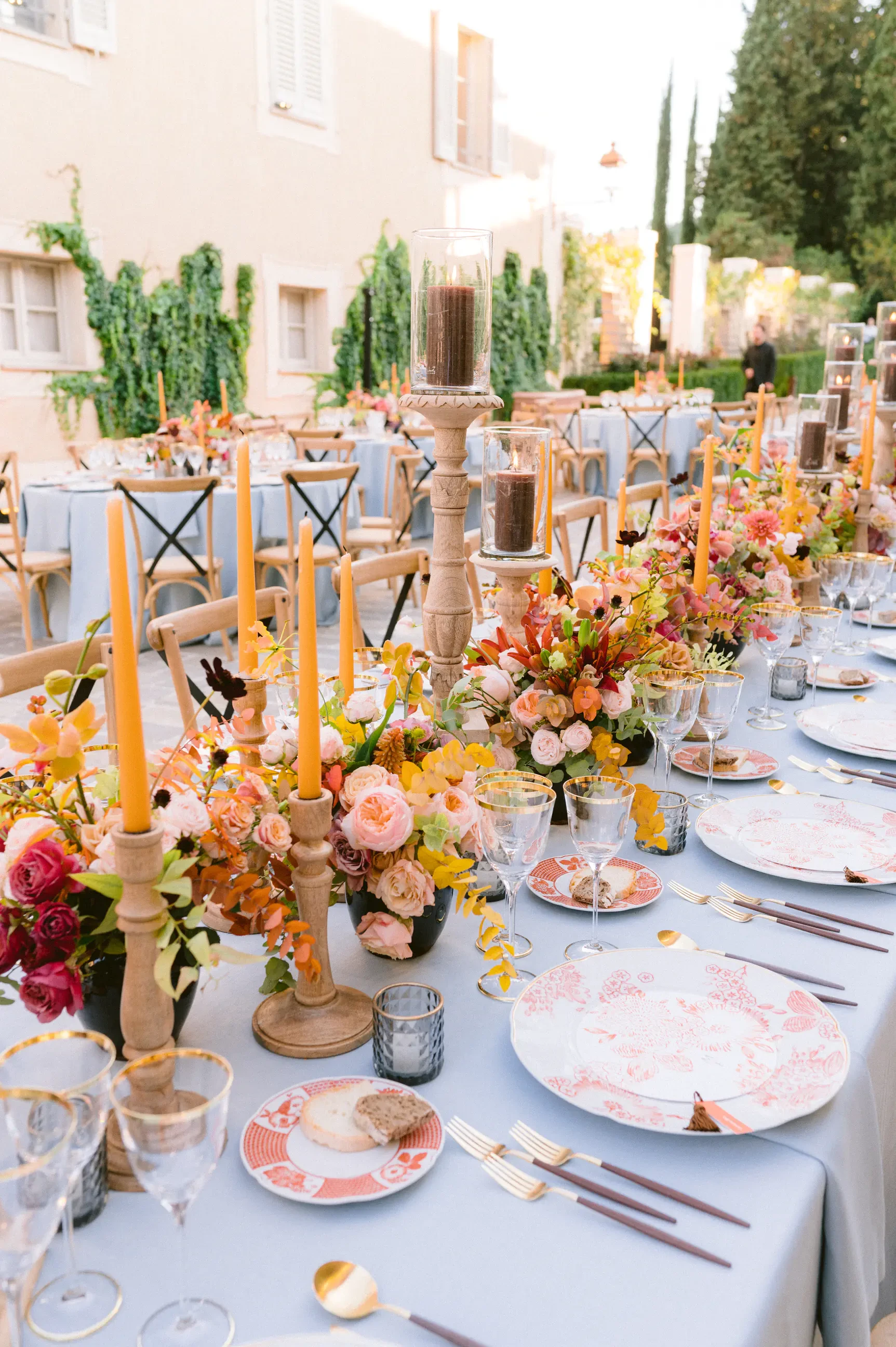 Autumn themed wedding decorations