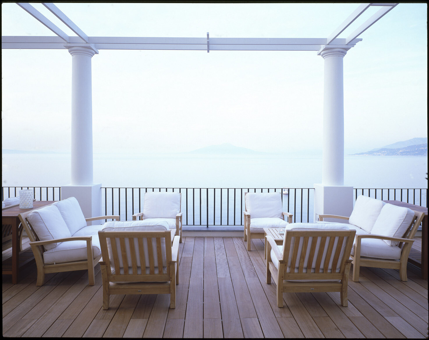 JK Place Hotel Terrace