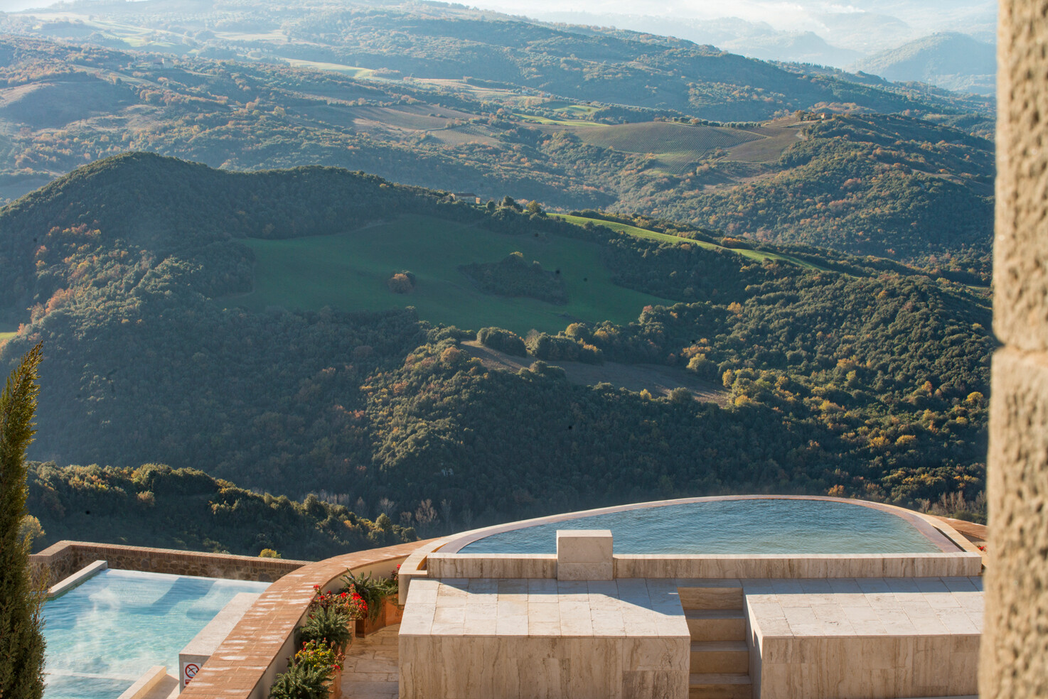 Panoramic pool