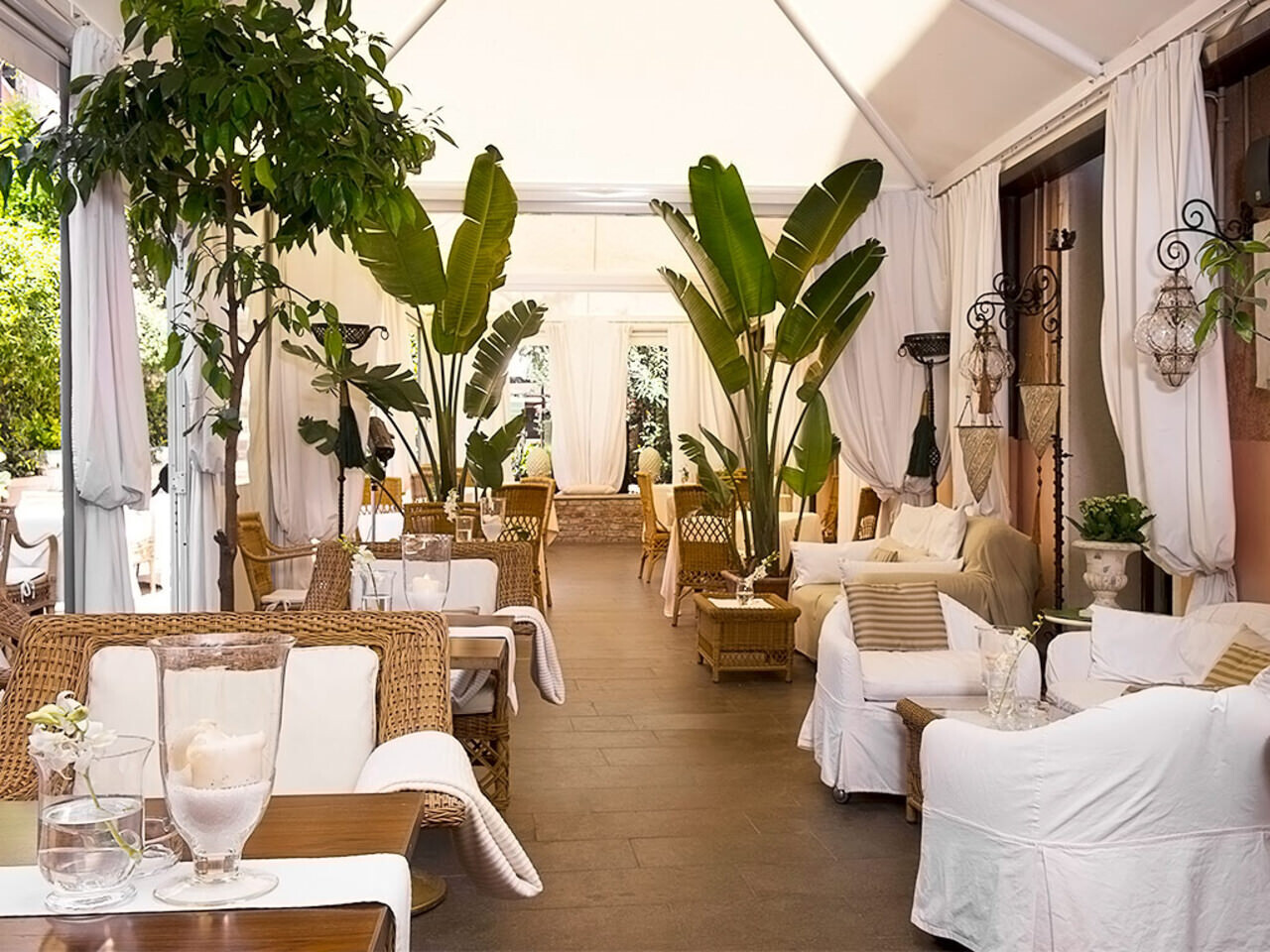 Garden of Metropole Hotel