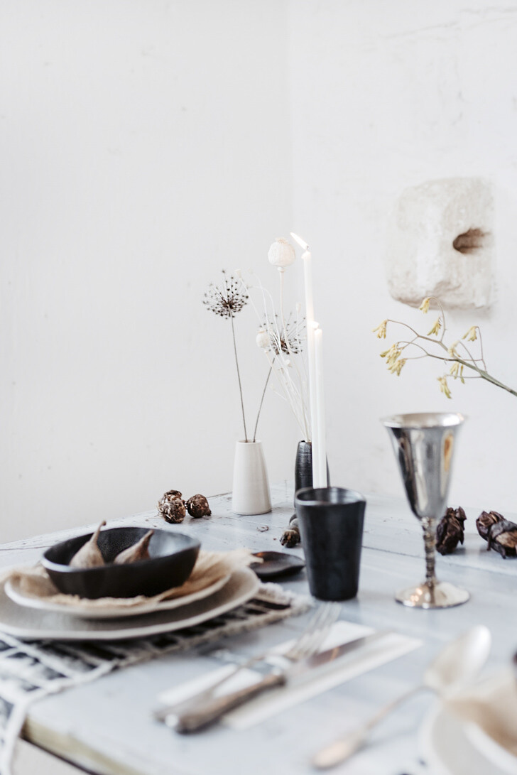 Minimal decors for wedding in Italy