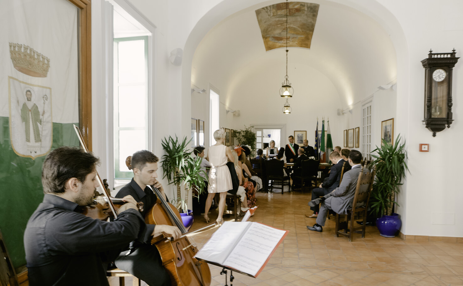 Civil wedding in Capri Town Hall