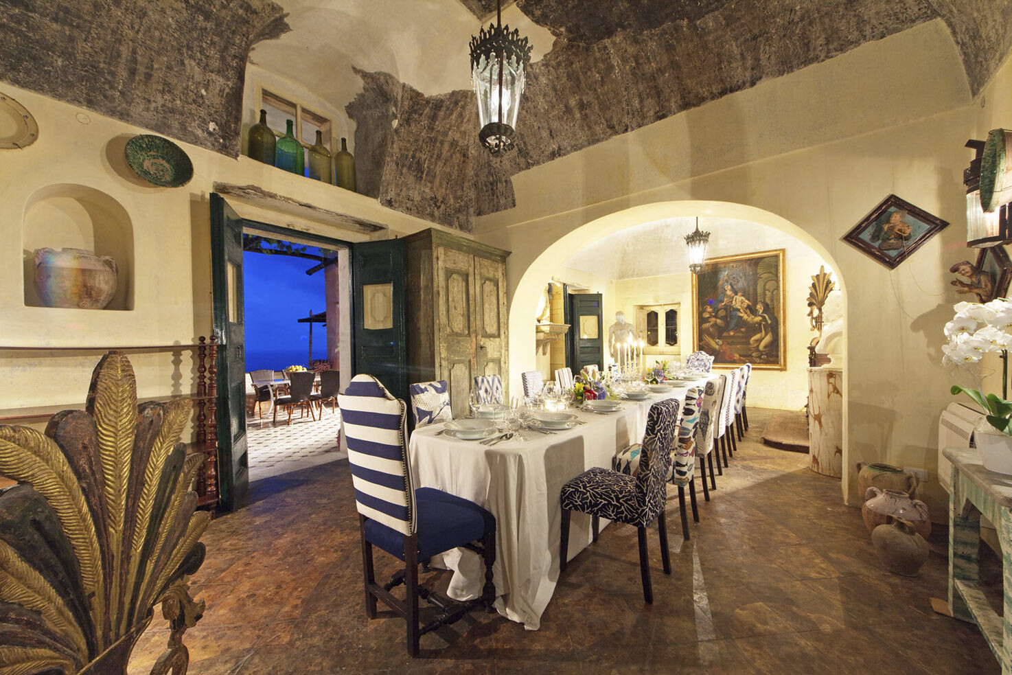 Dining room in Positano private villa
