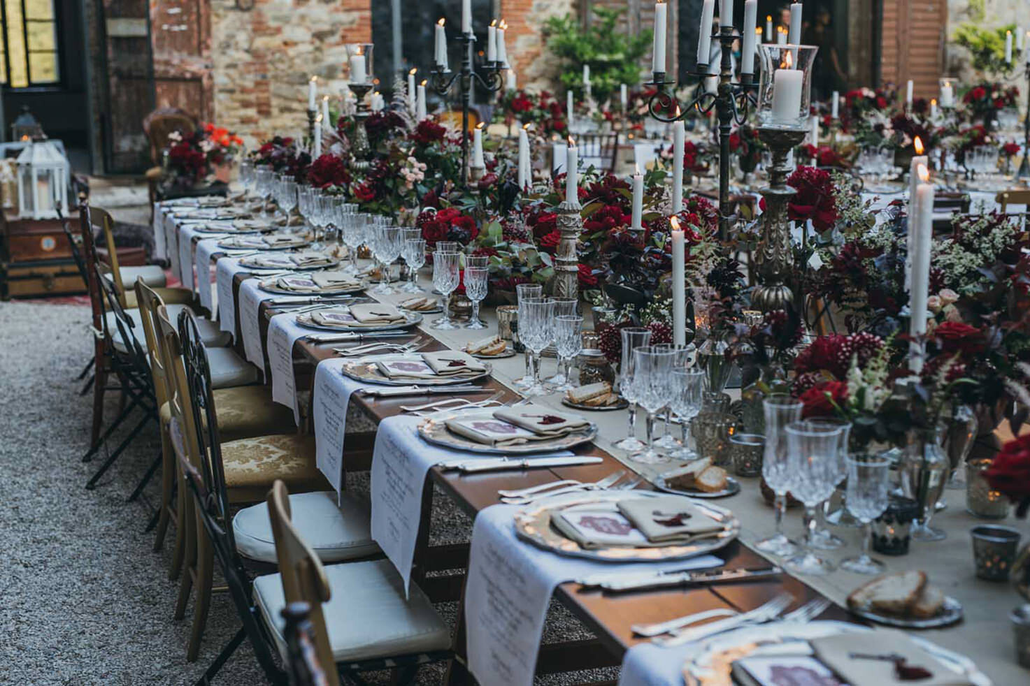 Flower decoration for wedding banquet