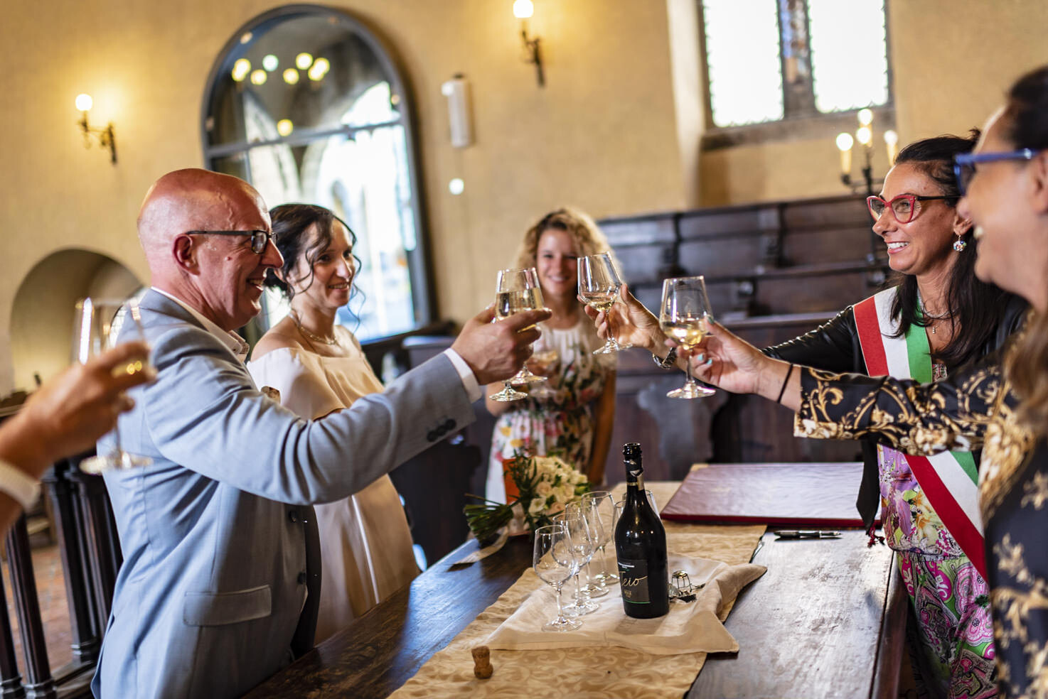 Toasting at civil wedding in Cortona