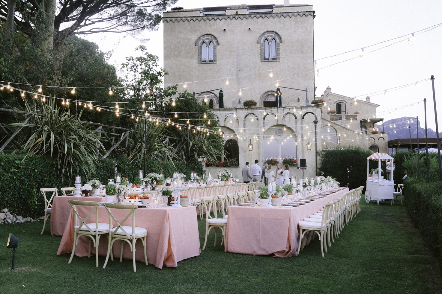 Flower decoration for welcome dinner