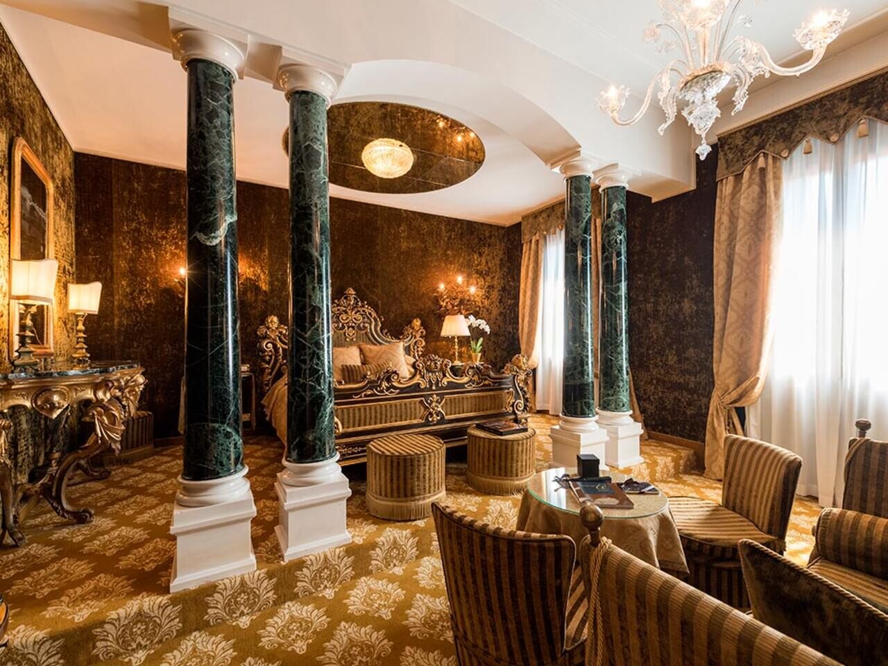 Baroque Suite at Metropole Hotel