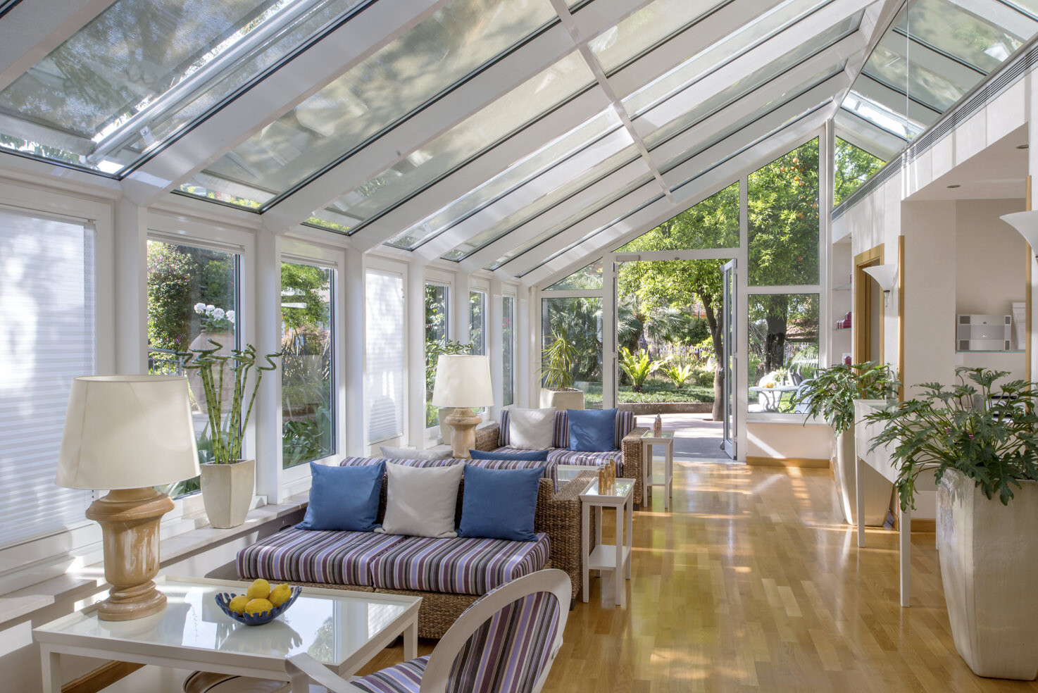 Greenhouse lounge