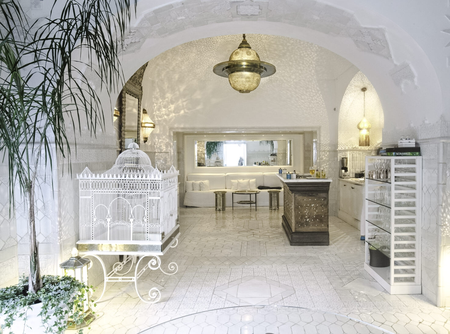 Elegant bar of Villa Treville