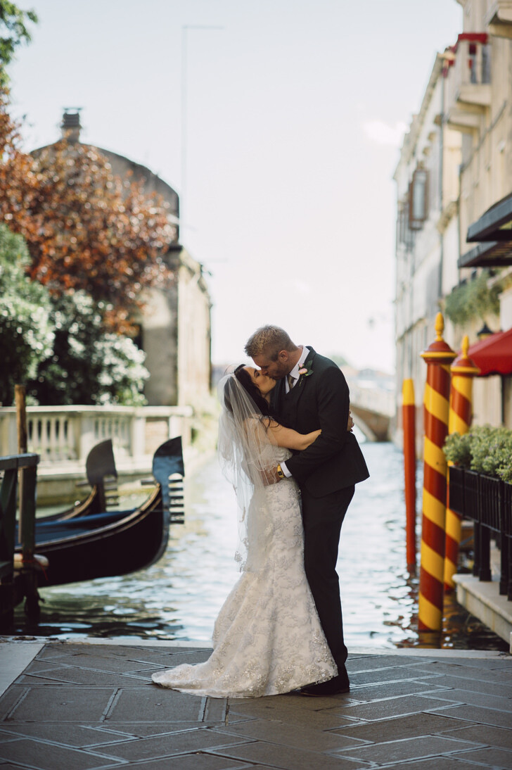 A kiss in Venice