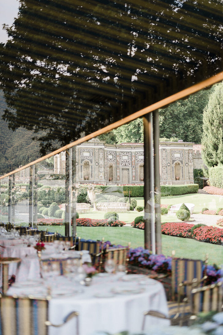 Hall with garden view