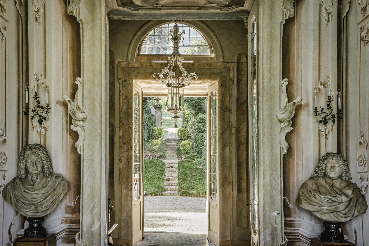 Access to the garden