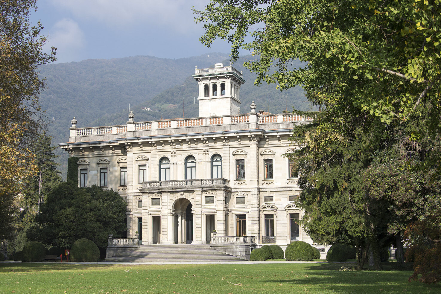 Villa Erba faÃ§ade