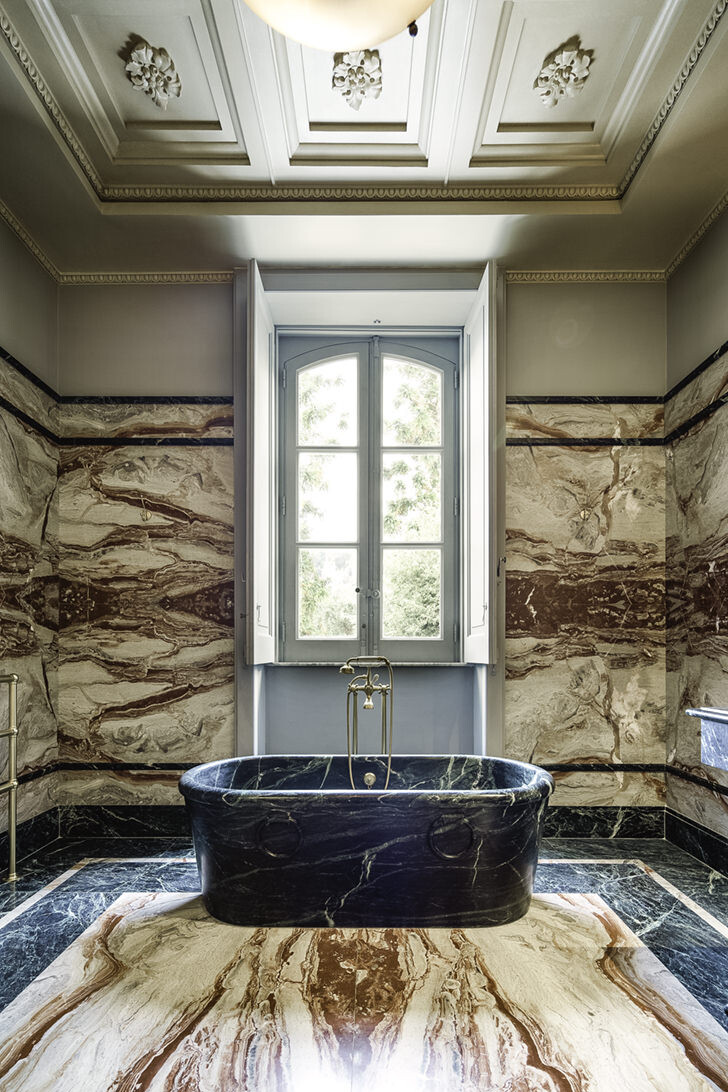 Marble bathtub