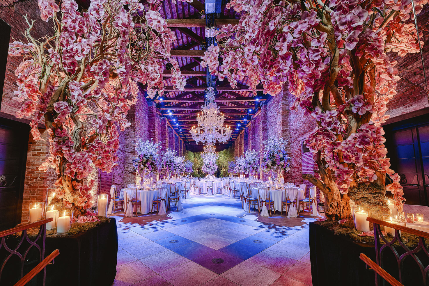 Lighting for wedding in Venice