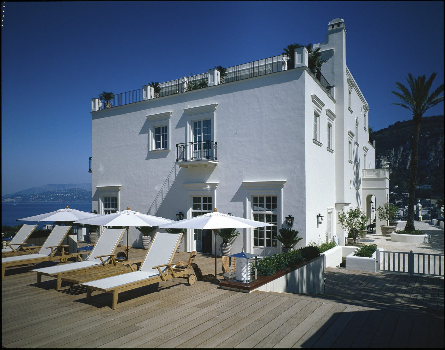JK Place Hotel exterior