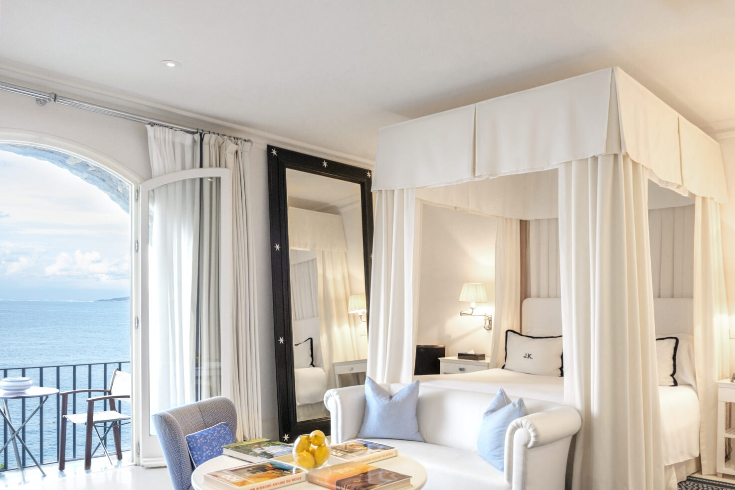Master room with sea view