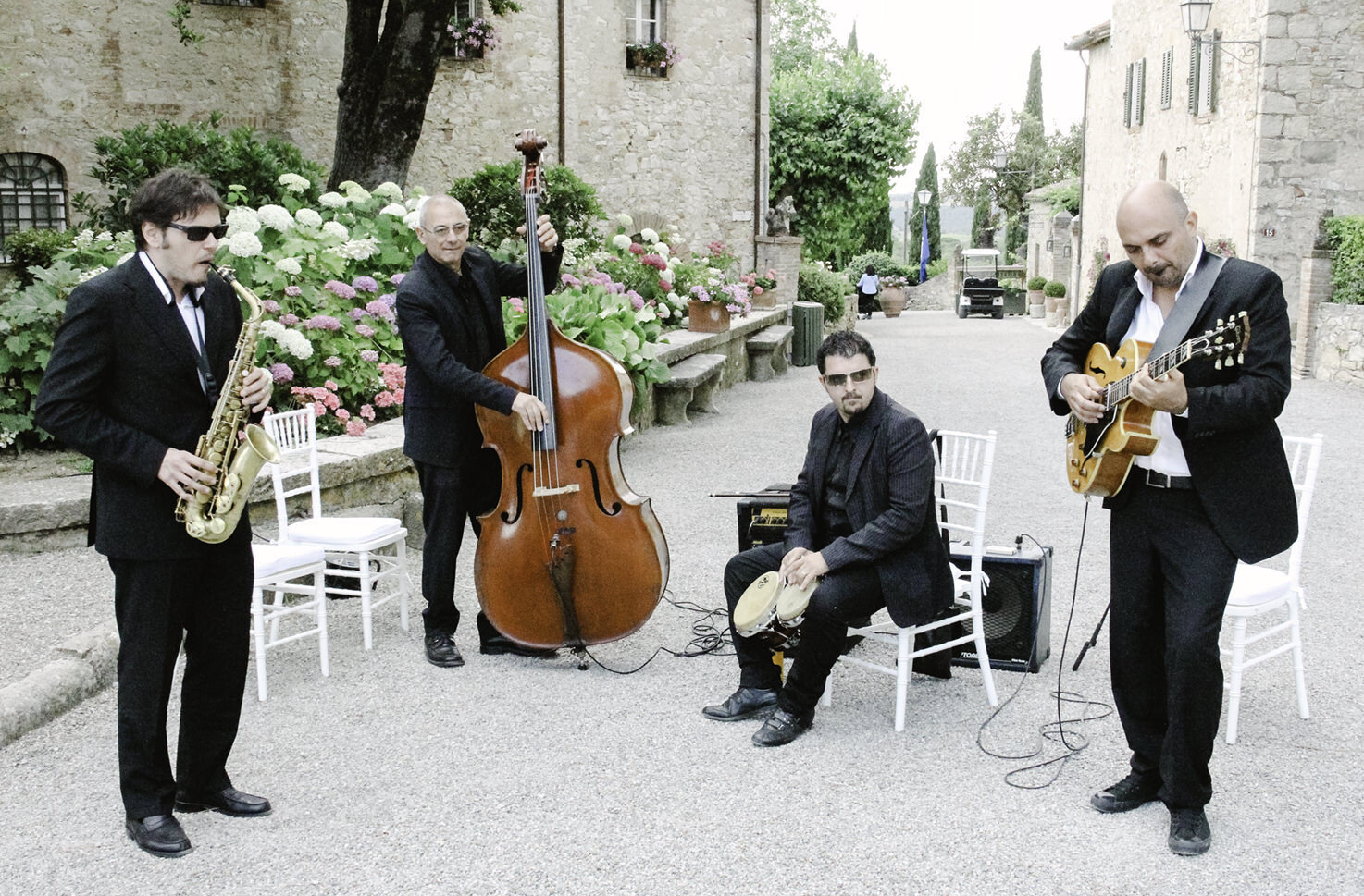 Musicians for wedding cocktail