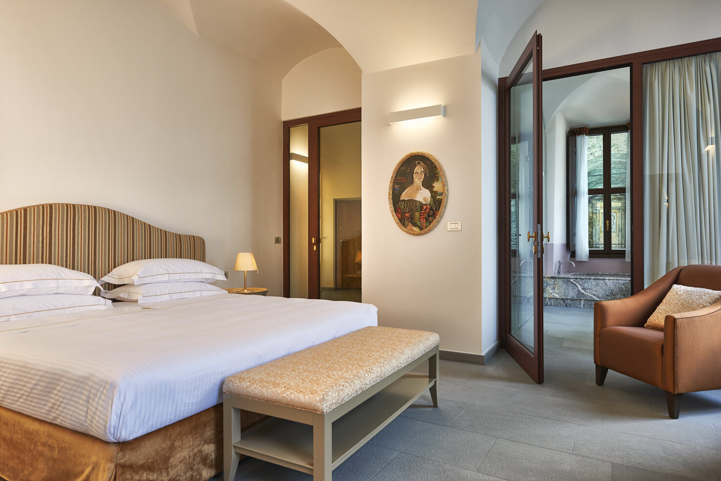 Deluxe bedroom