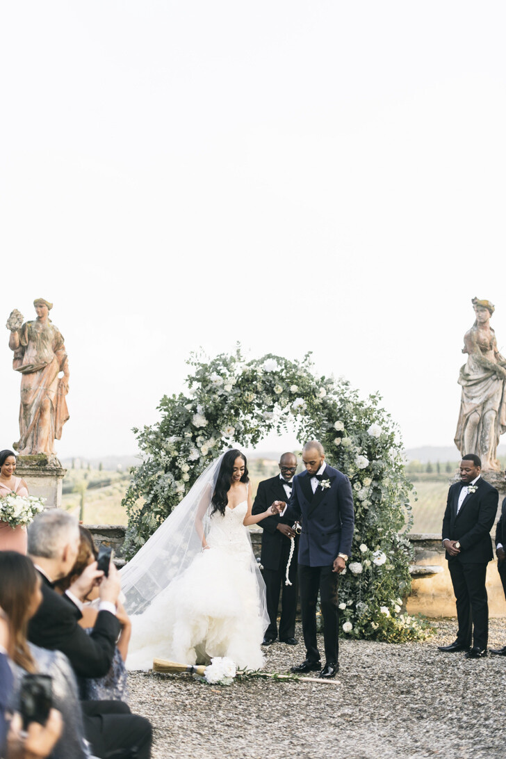 Detail of the wedding ceremony