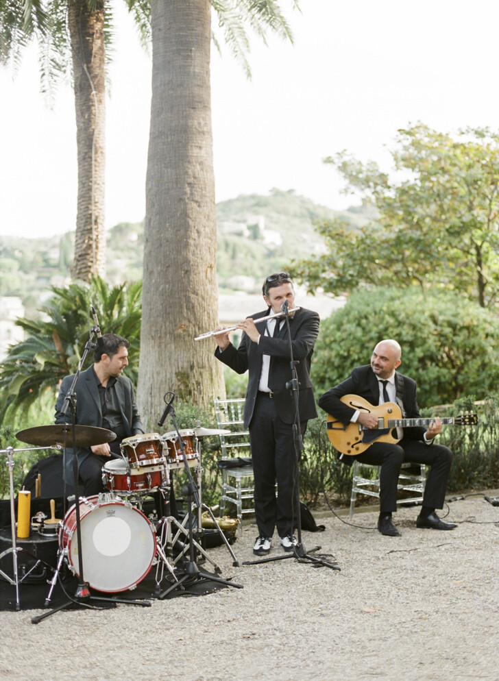 Music band for wedding cocktail