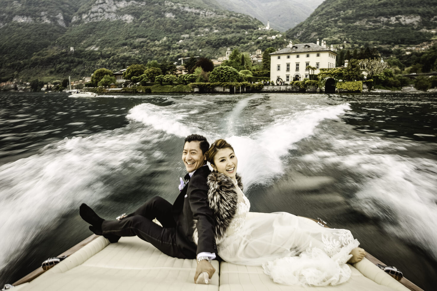 Boat tour for bride and groom on Lake Como