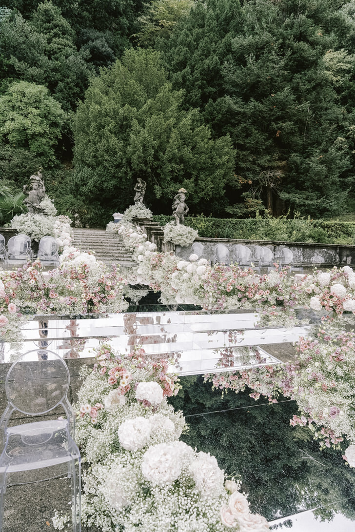 Flower decoration for ceremony