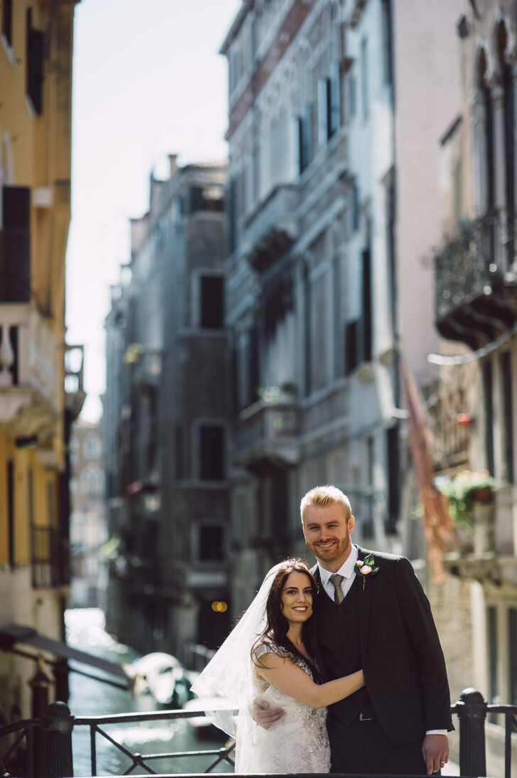 Bride and groom in Venice