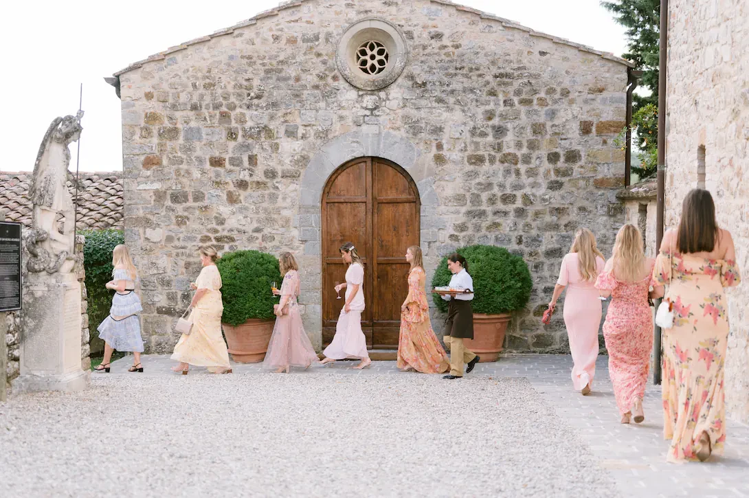 Bridesmaids going to the wedding cocktail
