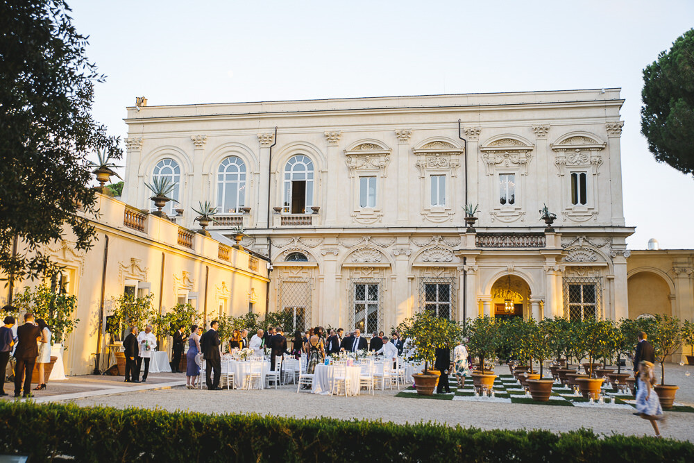 Wedding reception in the gardens of Villa Aurelia