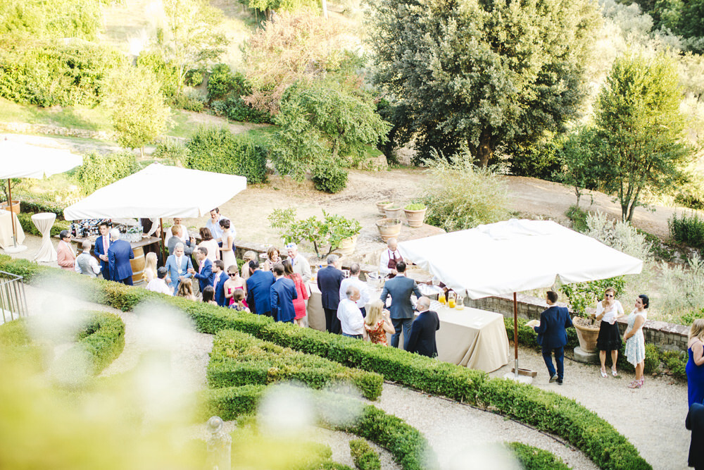 Wedding cocktail in the gardens