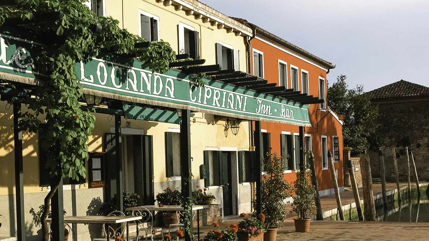 FaÃ§ade of Locanda Cipriani, Venice
