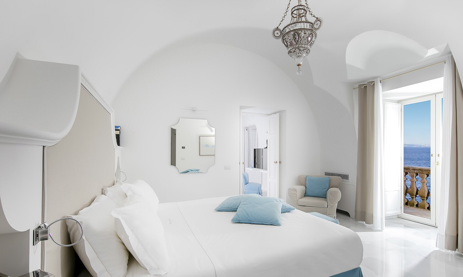 Suite with sea view
