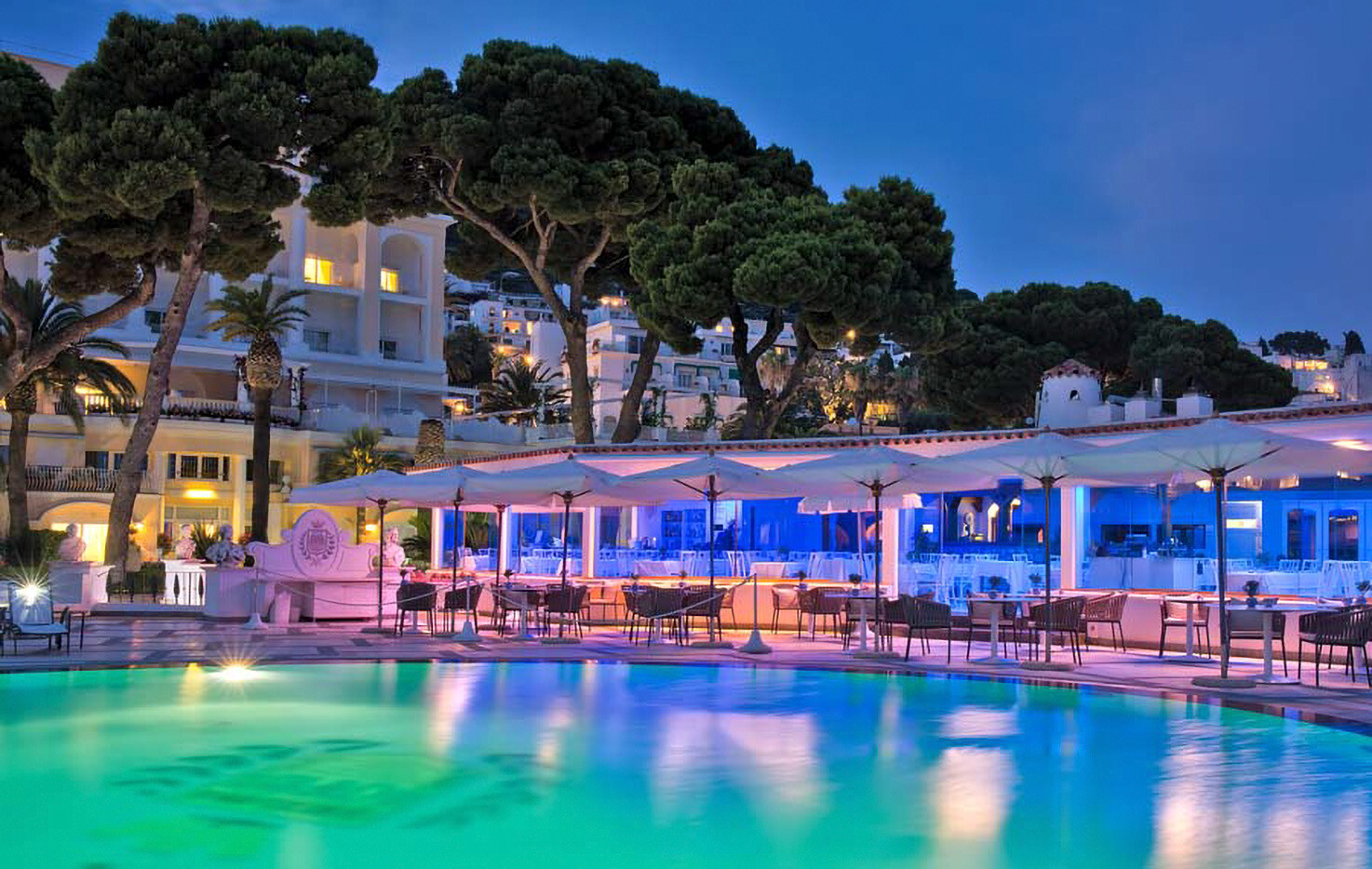Garden pool of Hotel Quisisana