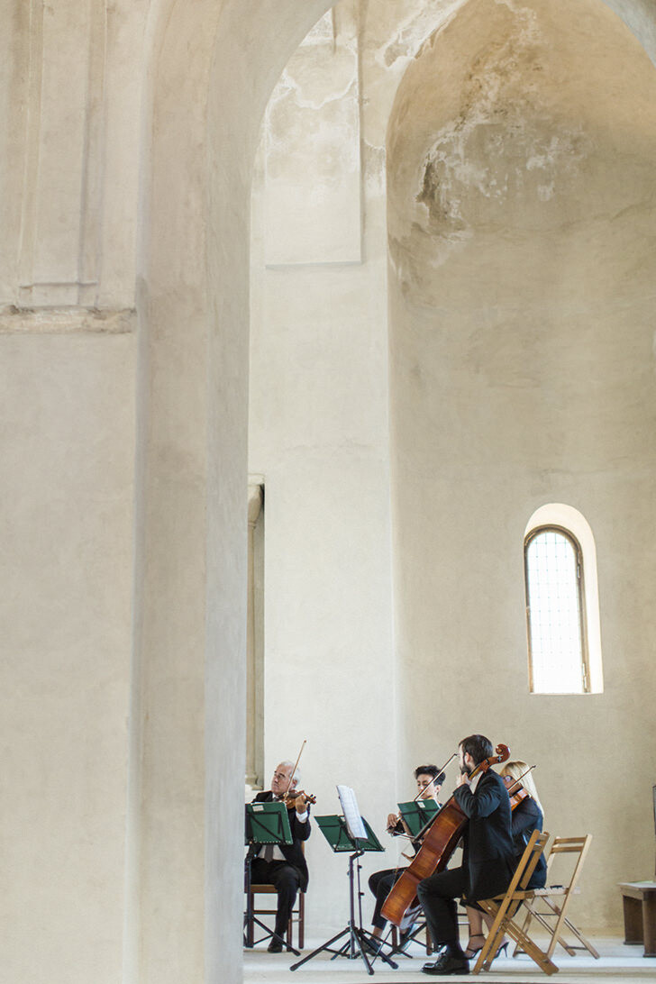 Musicians for catholic ceremony