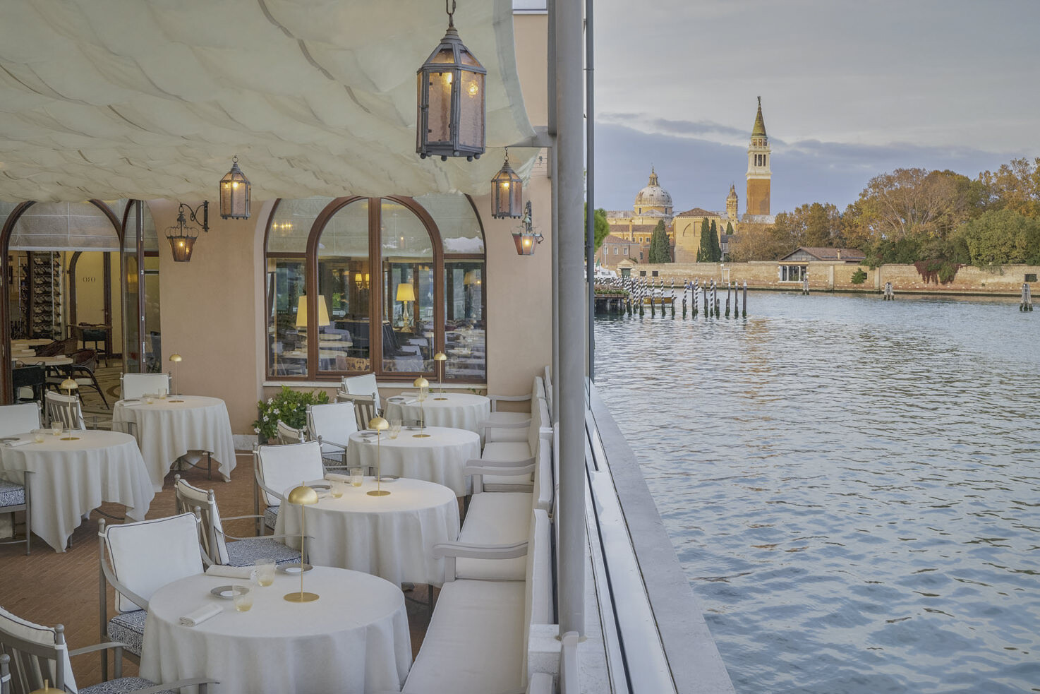 Terrace restaurant with sea view