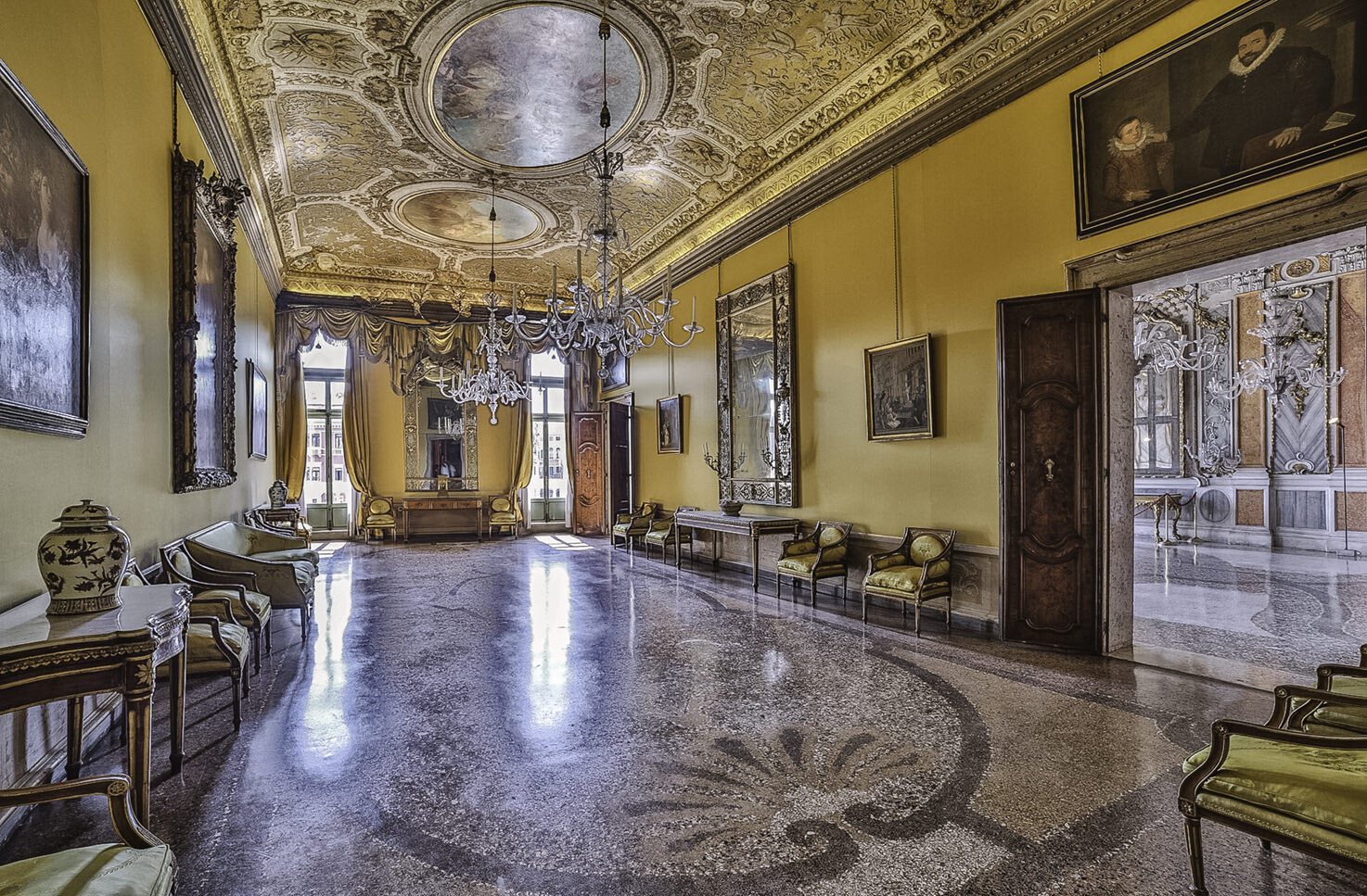 Palazzo Pisani Moretta, Yellow Hall