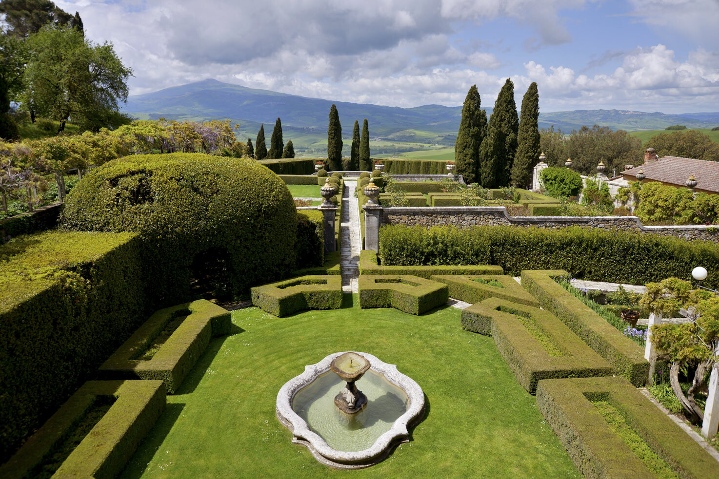 Gardens and fountain