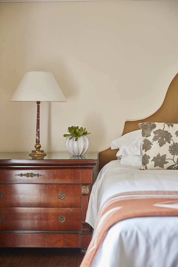 Suite bedroom