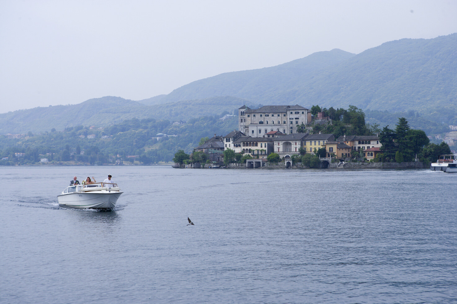 Destination wedding on Lake Orta