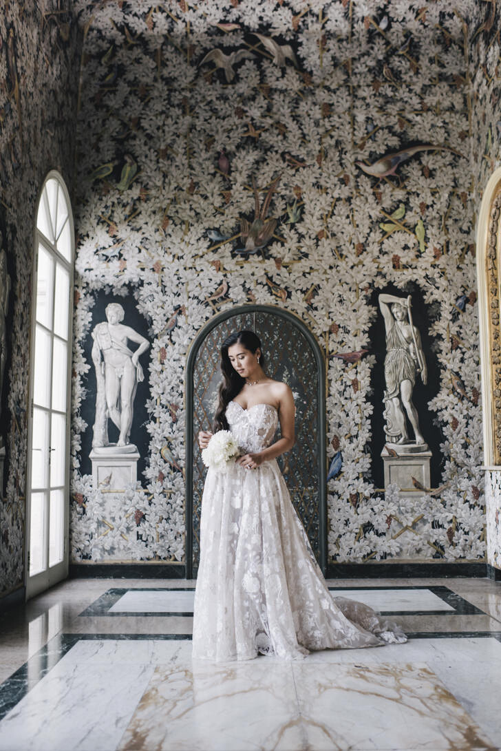 Bride in the frescoed hall