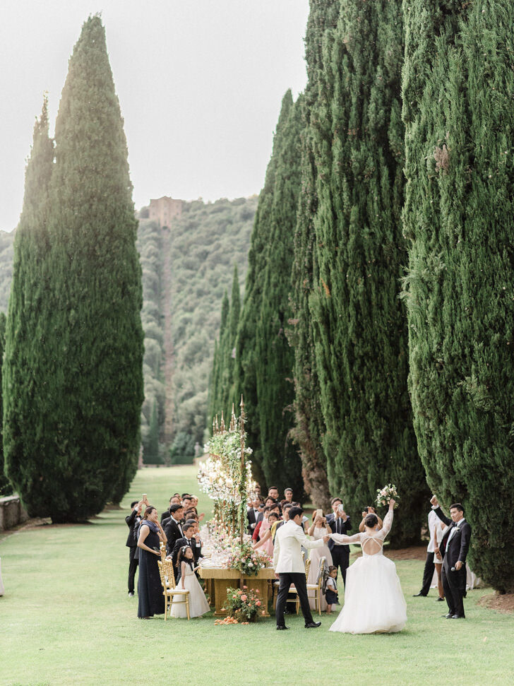 Outdoor wedding reception at Villa Cetinale