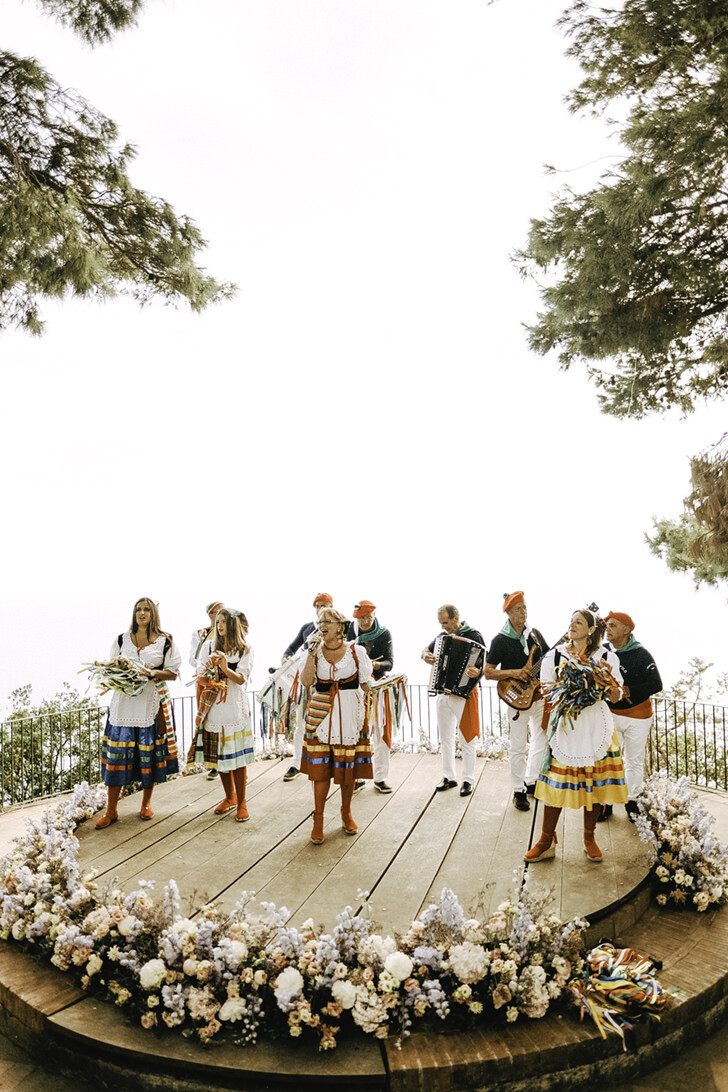 Folk dances in Capri