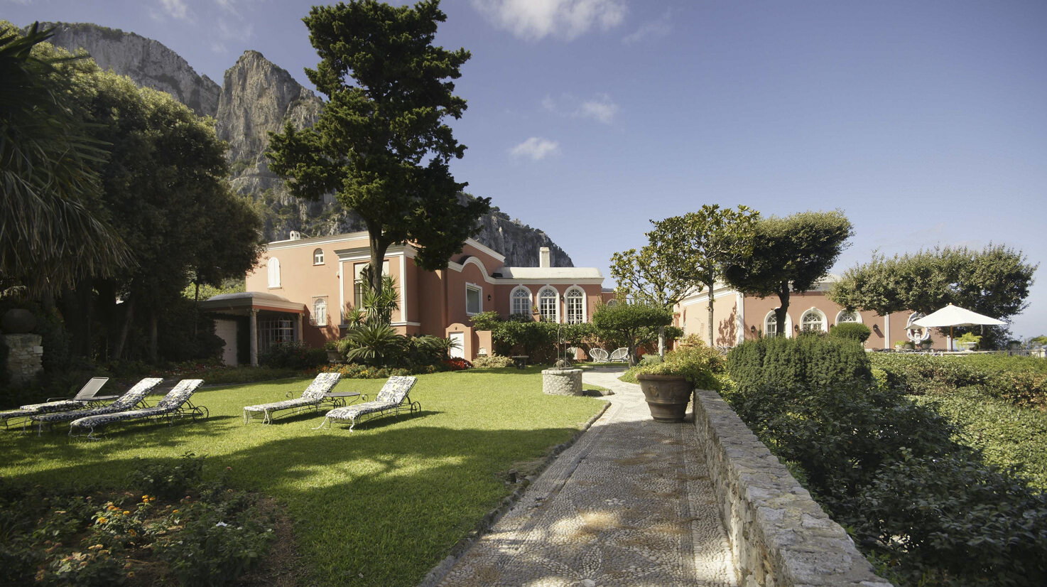 Overview of the Villa