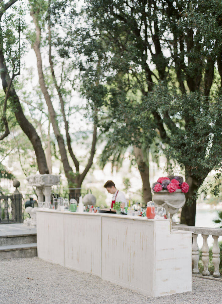 Wedding cocktail in the gardens of Villa Durazzo