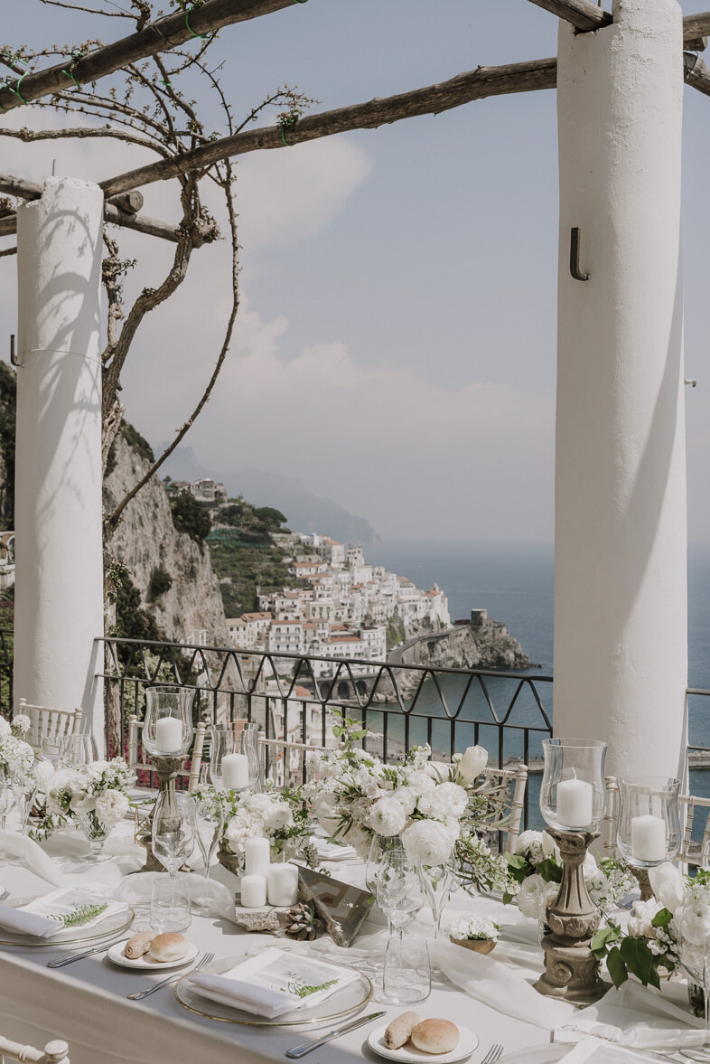Outdoor wedding reception in Amalfi